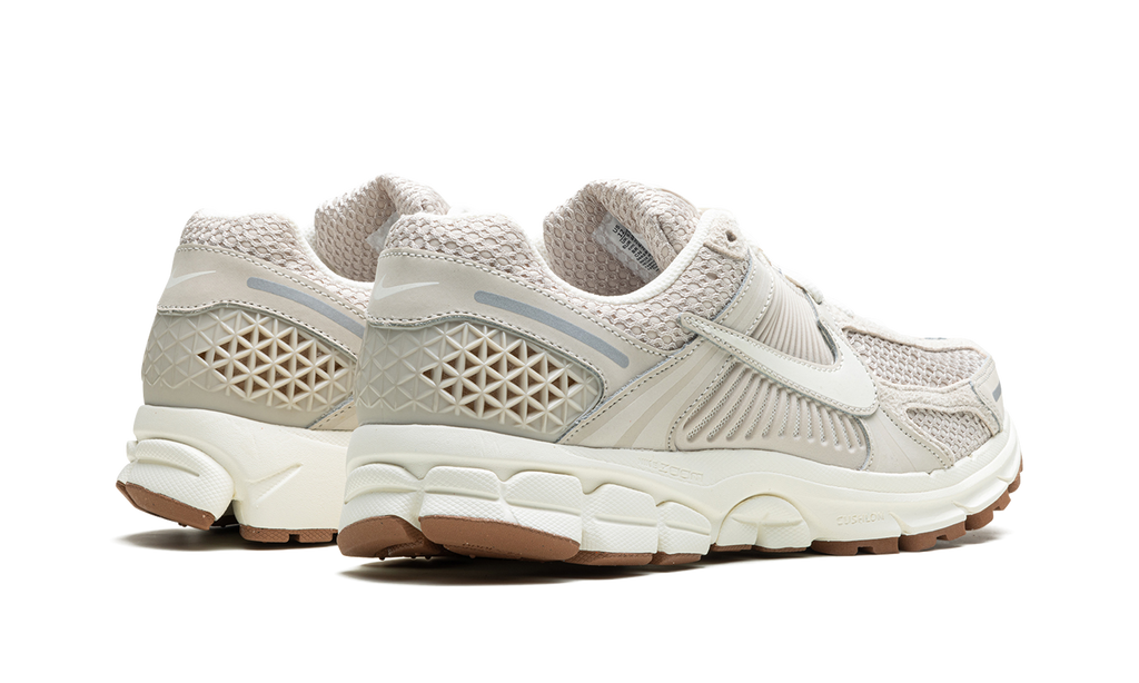 ZOOM VOMERO 5 WMNS "Light Orewood Brown" FZ3780 101