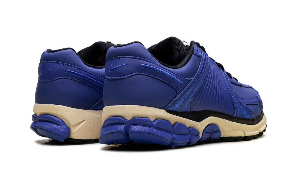 Zoom Vomero 5 "Swooshless Hyper Royal" IO4555 400