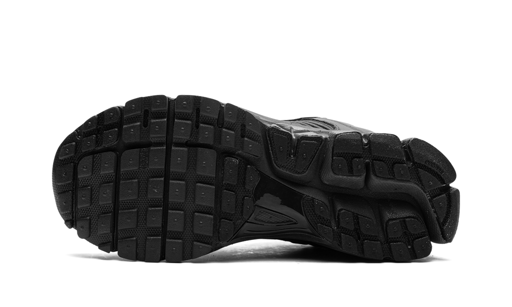 Zoom Vomero 5 WMNS "Triple Black" FQ7079 002