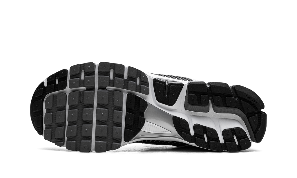 Zoom Vomero 5 SE SP "Black / Metallic Silver" CI1694 001