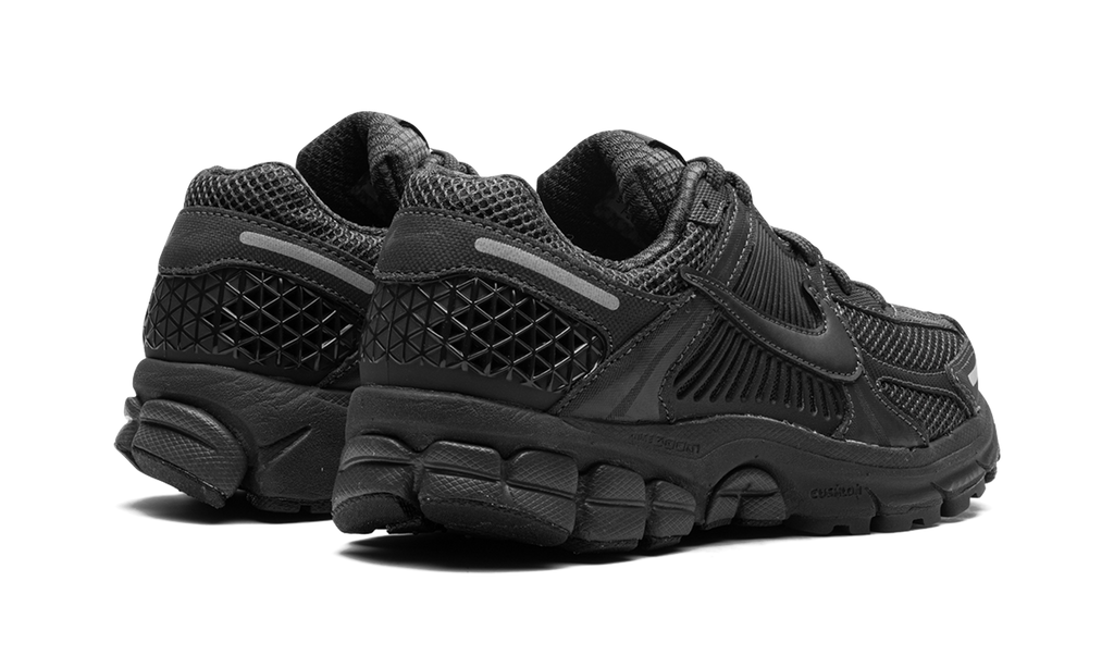 Zoom Vomero 5 WMNS "Triple Black" FQ7079 002